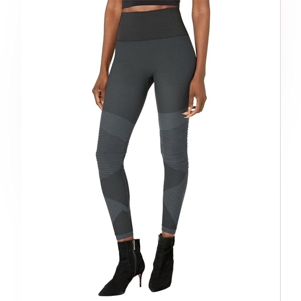 SPANX Seamless Moto Leggings, Indigo Sky, Size M.
